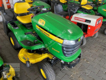 Zonas verdes John Deere x305R Cortacéspede usada