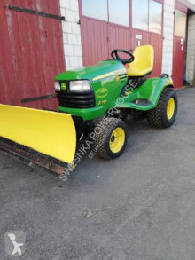 Zonas verdes Cortacéspede John Deere X748 4x4