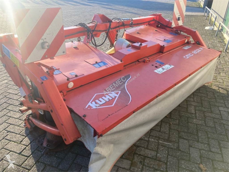 Zonas verdes Kuhn GMD 802 F