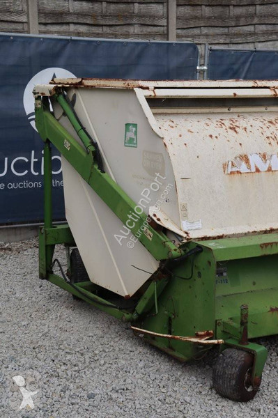 Espaces verts Amazone GHS 210