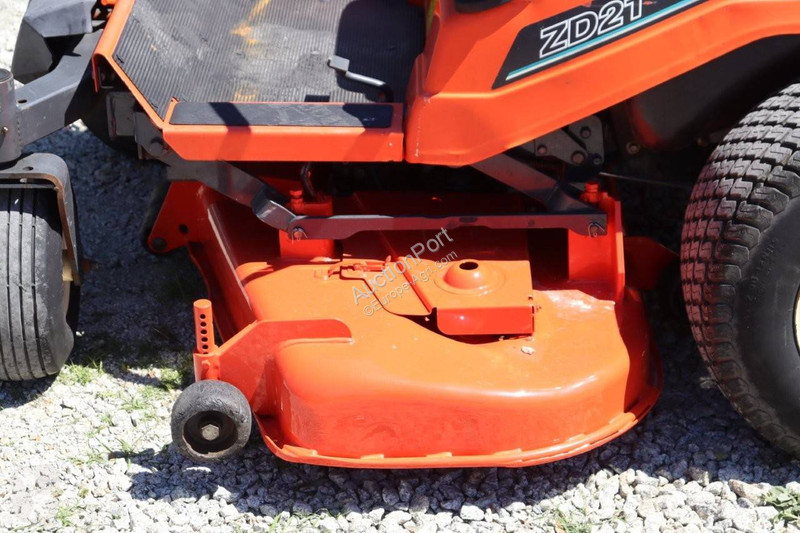 Zonas verdes Kubota ZD21-EC