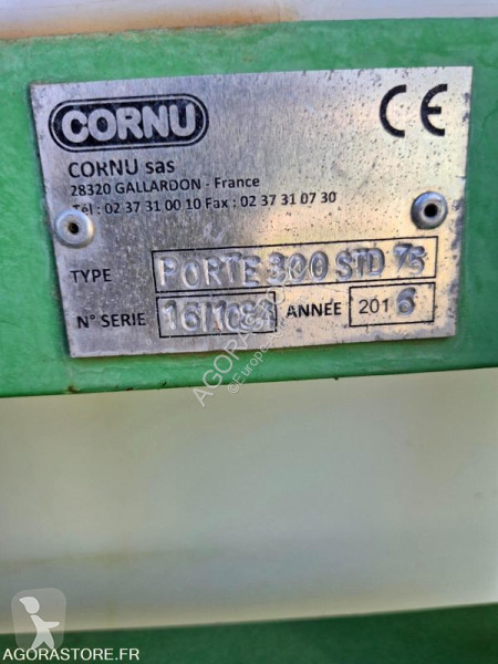 Espaces verts Cornu 300STD