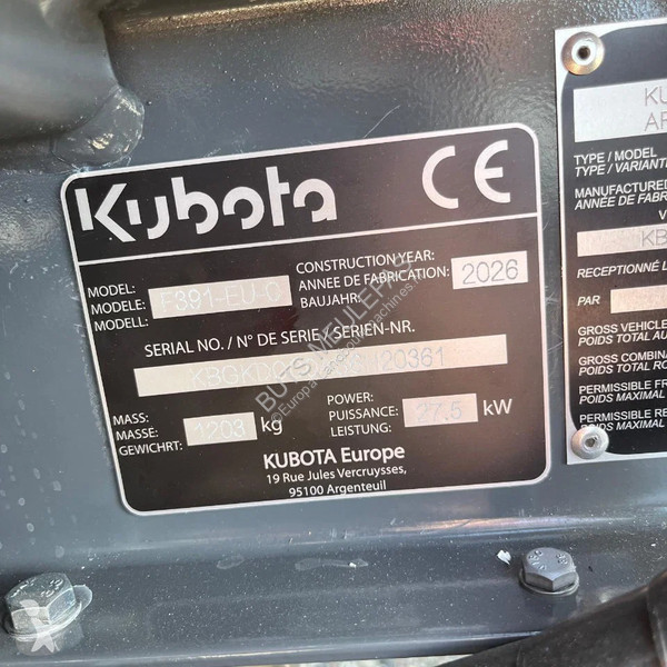 Kubota F391 landscaping equipment