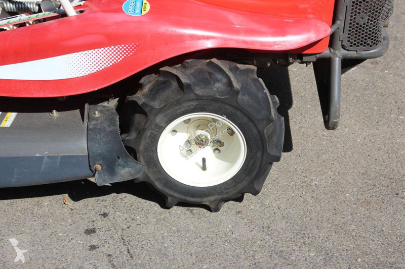 RM981 landscaping equipment