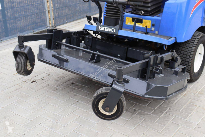 Espaces verts Iseki SF235