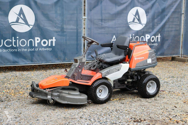 Zonas verdes Husqvarna R422Ts AWD