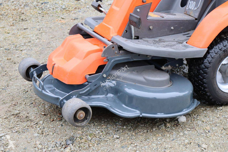 Zonas verdes Husqvarna R216 AWD