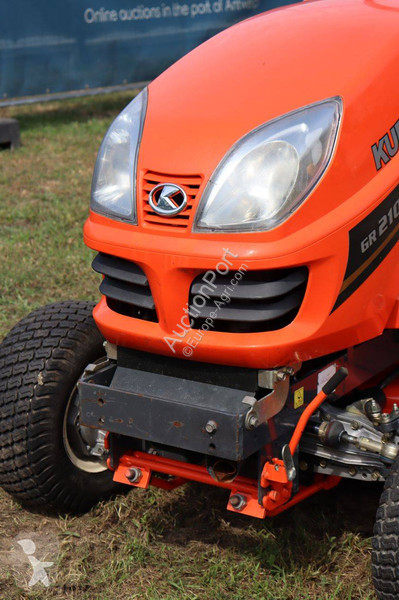Zonas verdes Kubota GR2100-II