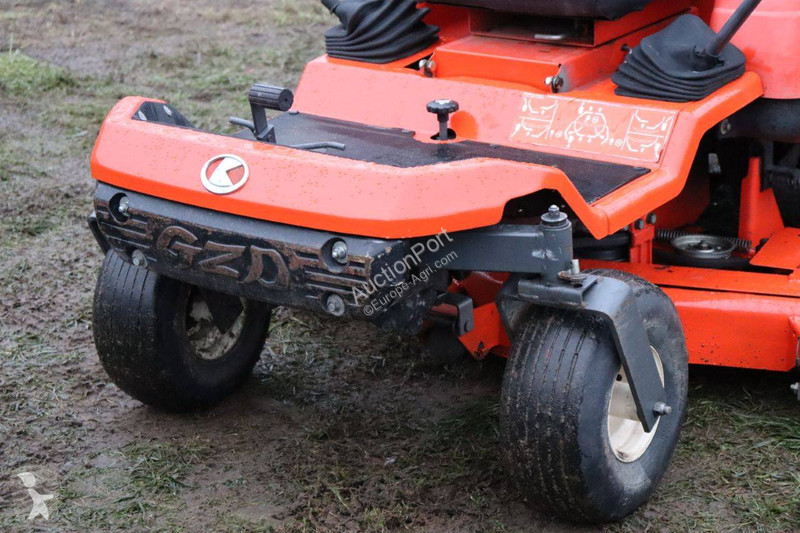Zonas verdes Kubota GZD21