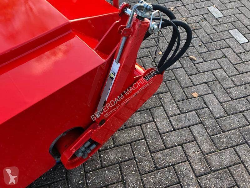 Zonas verdes jardins Dücker SFK 4500 veegmachine
