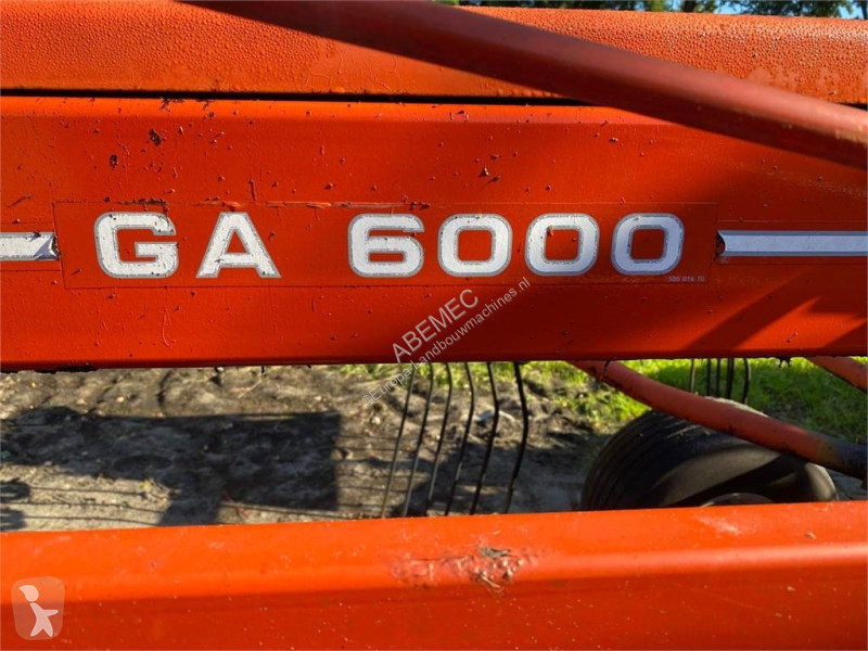 Zonas verdes Kuhn GA 6000