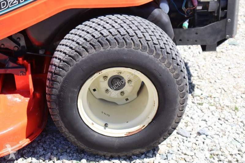 Zonas verdes Kubota ZD21-EC