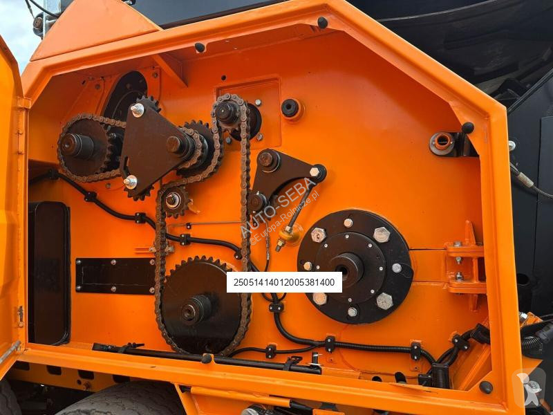 Zelené plochy Doppstadt AK235 profi,...