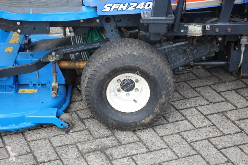 Grönområden Iseki SFH 240 Hooglosser
