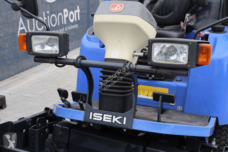 Espaces verts Iseki SF235