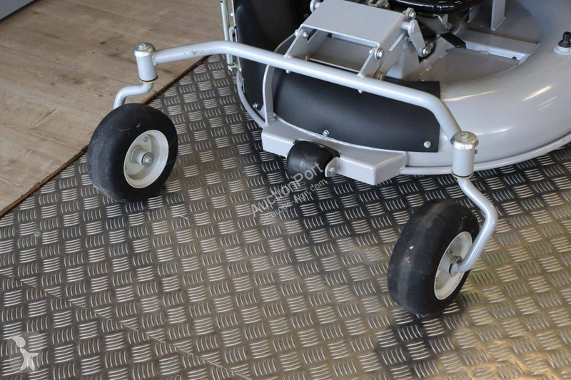 Zonas verdes Grillo FD 220R