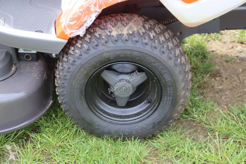 Espaces verts Husqvarna R214TC
