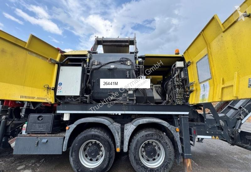 Zelené plochy MAN M100L