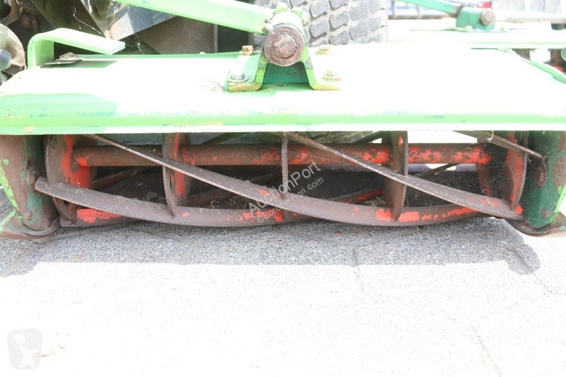 مساحات خضراء Ransomes Commander