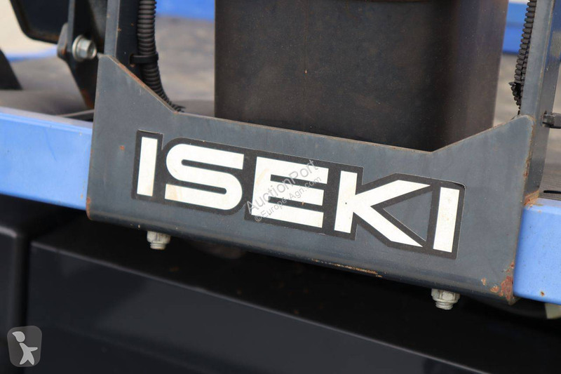 Espaces verts Iseki SF235