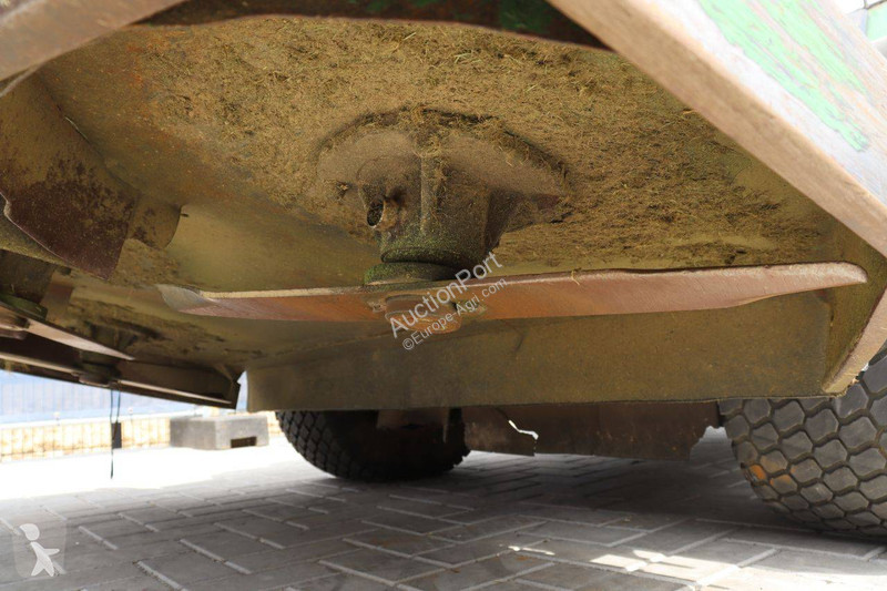 Zonas verdes John Deere 1515 S.II BM