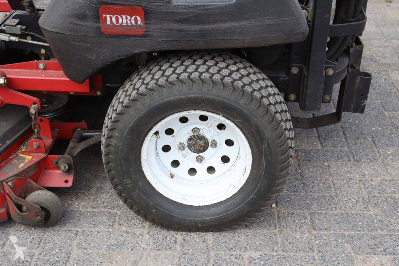 Догляд за садом і городом Toro Z Master...
