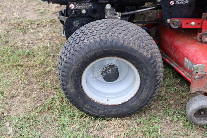 مساحات خضراء Toro 523DXI
