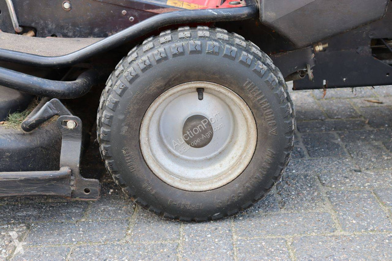 Zonas verdes Jonsered FR2113-MA