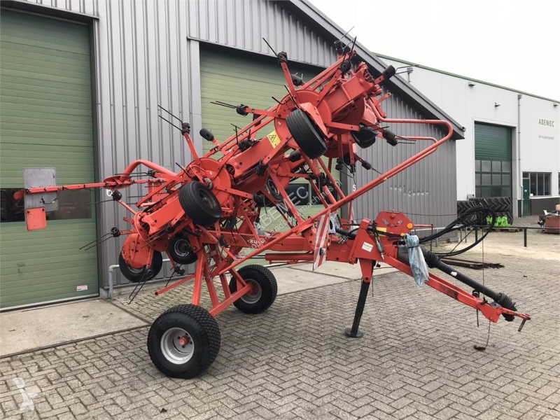 Zonas verdes Kuhn GF 10802 T