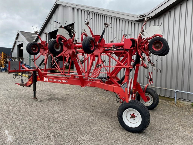 Espaces verts Lely Lotus 900