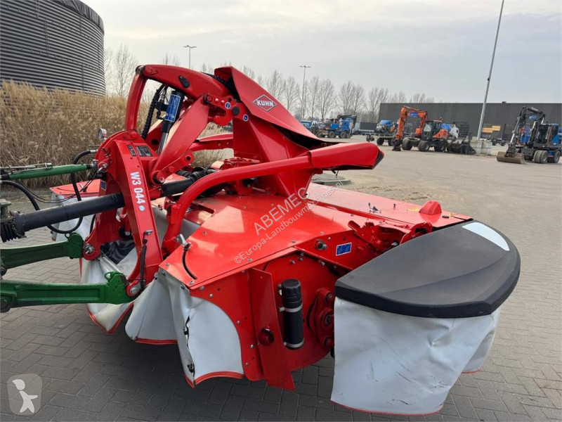 Zonas verdes jardins Kuhn FC 9330D-RA + FC...