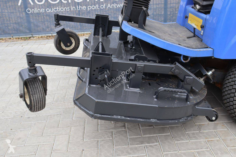 Espaces verts Iseki SF235