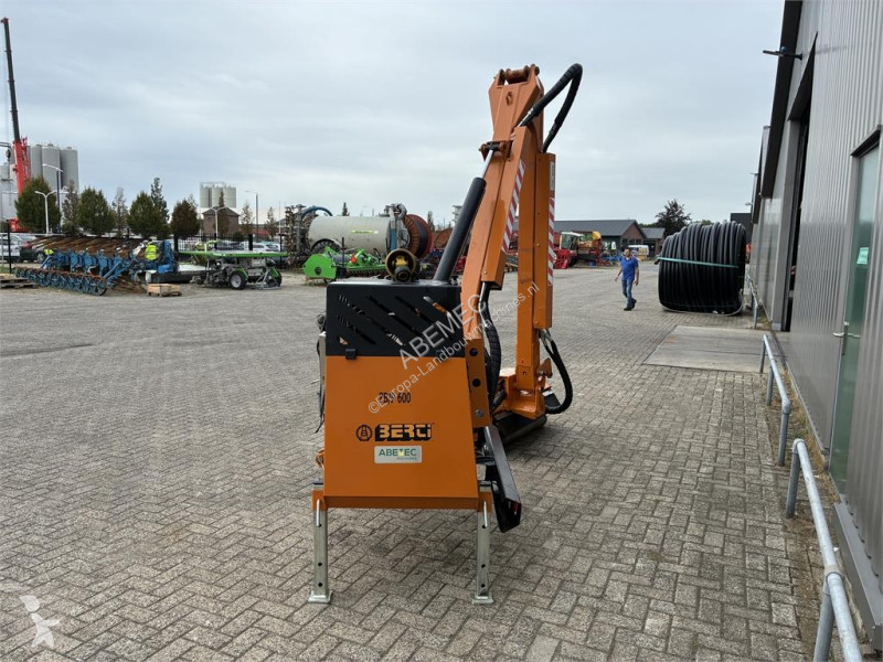 Tereny zielone Berti FBP 600 met comfort bediening