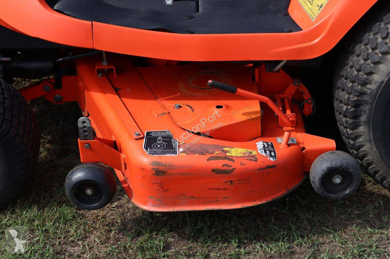Zonas verdes Kubota GR2100-II