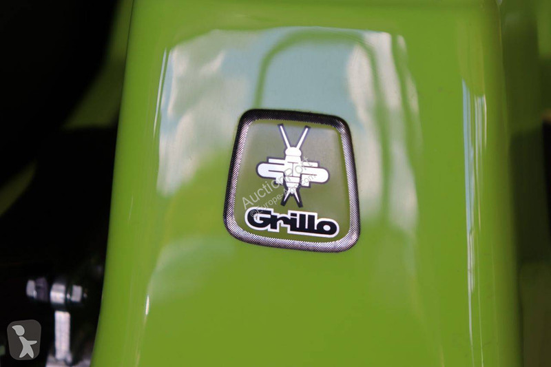 Zonas verdes Grillo FD 220R