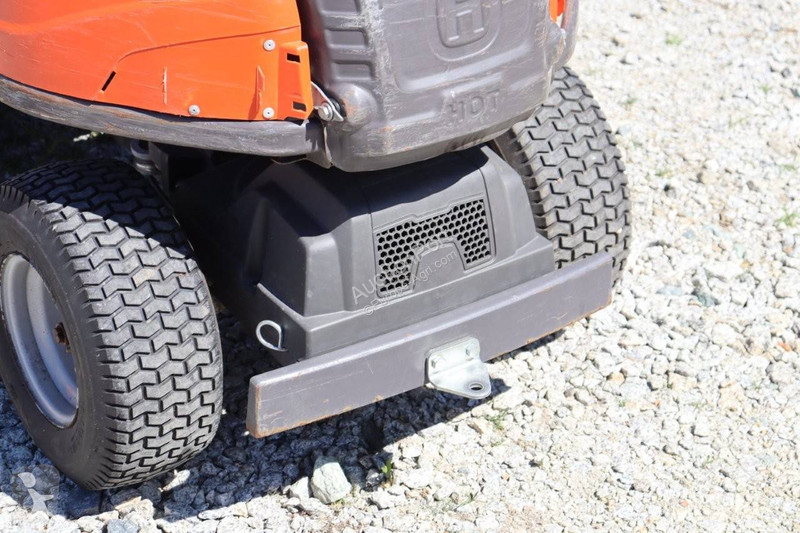 Espaces verts Husqvarna R214TC