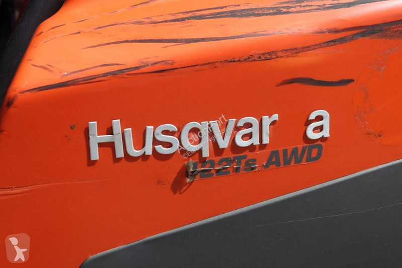 Espaces verts Husqvarna 422Ts AWD