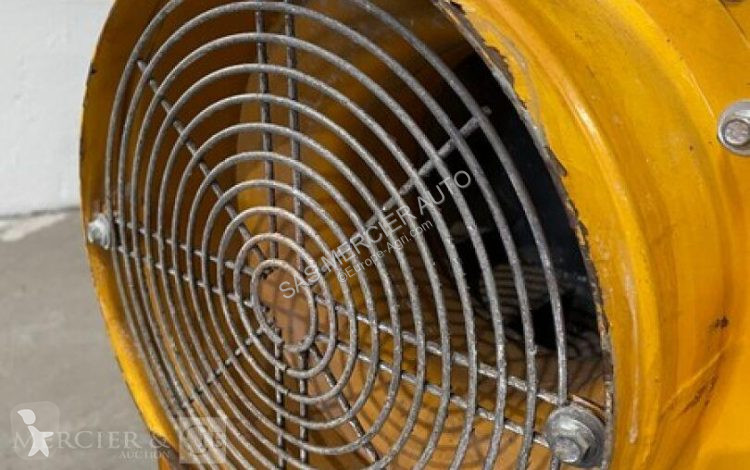 Aerateur / souffleur landscaping equipment