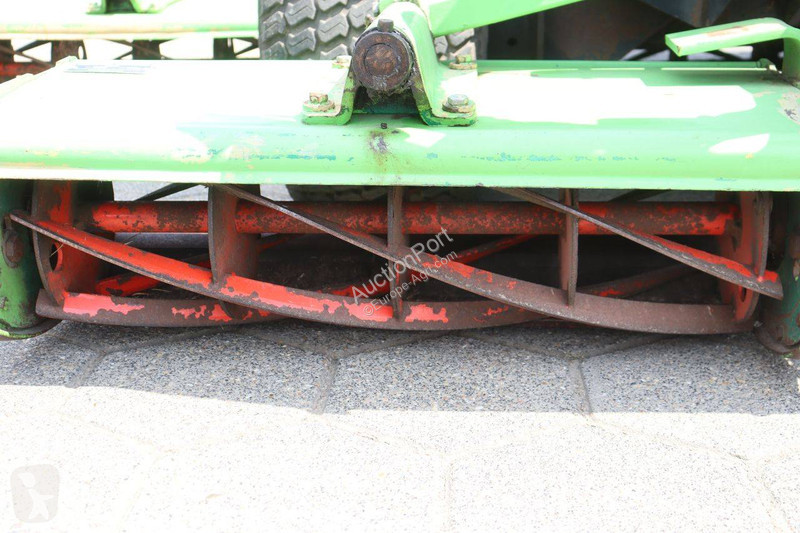 مساحات خضراء Ransomes Commander