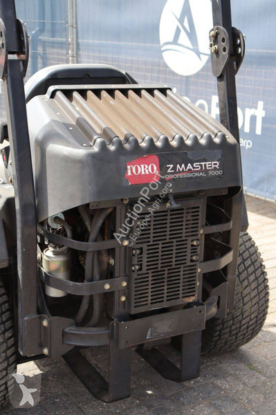 Догляд за садом і городом Toro Z Master...