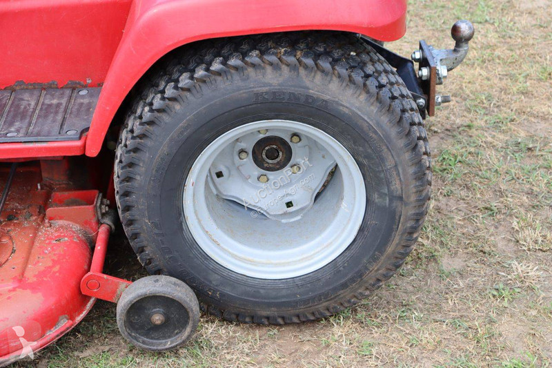 مساحات خضراء Toro 523DXI