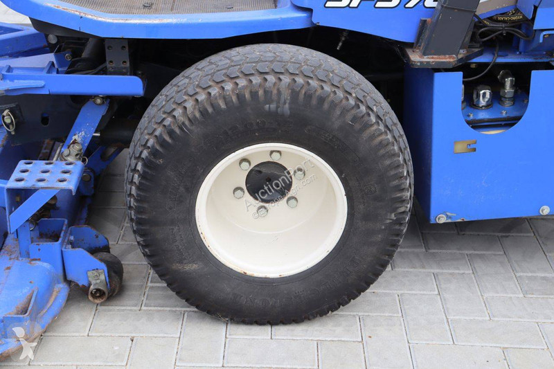 Zonas verdes Iseki SF370FH