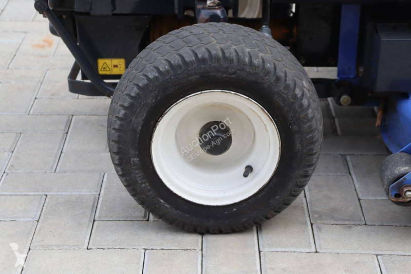 Zonas verdes Iseki SXG323H