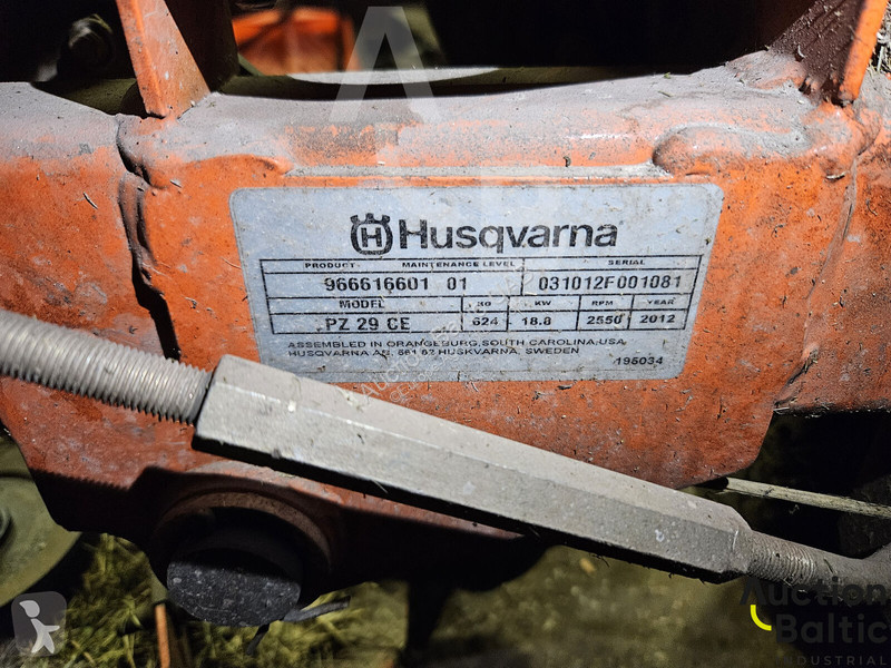 Zelené plochy Husqvarna PZ 29 CE