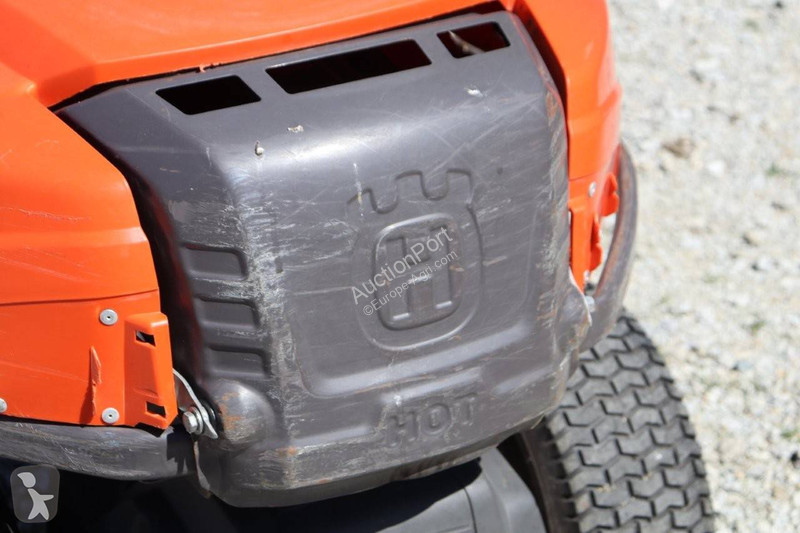 Espaces verts Husqvarna R214TC