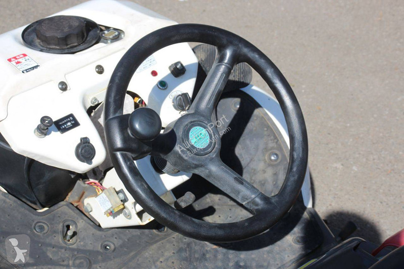 RM981 landscaping equipment
