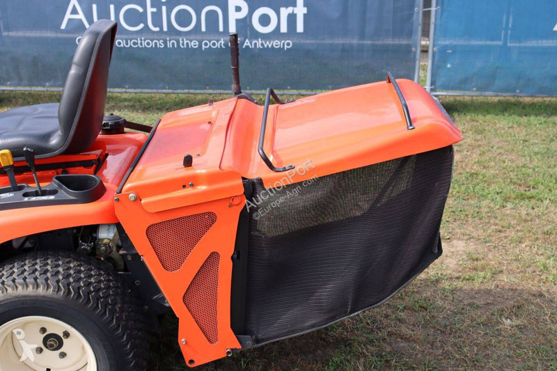 Zonas verdes Kubota GR2100-II