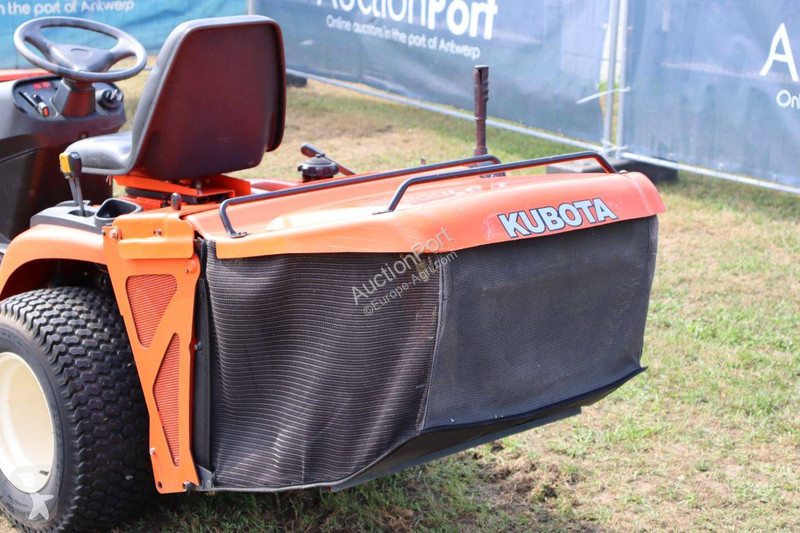 Zonas verdes Kubota GR2100-II