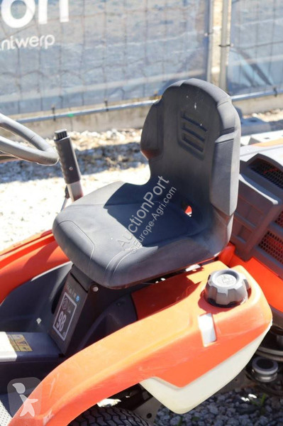 Espaces verts Husqvarna R214TC