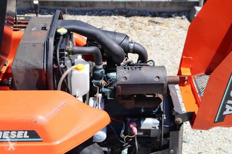Zonas verdes Kubota ZD21-EC
